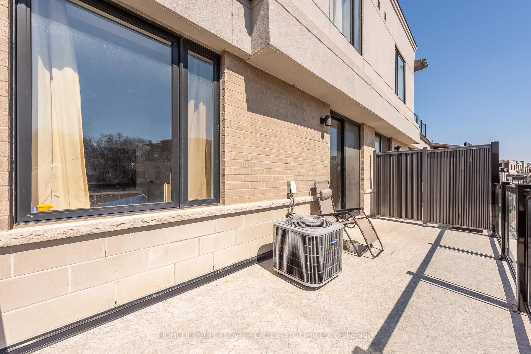 Photo 48 of Unit 3, 10 Knotsberry Circle, Brampton, Bram West — HOMEH