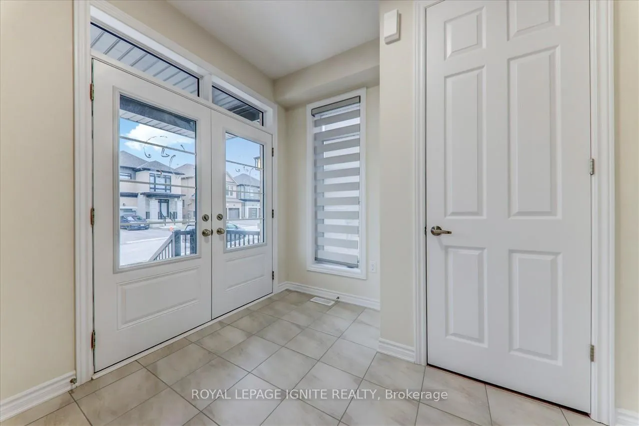 Photo 5 of 1 Waterfront Crescent, Whitby, Port Whitby — HOMEH