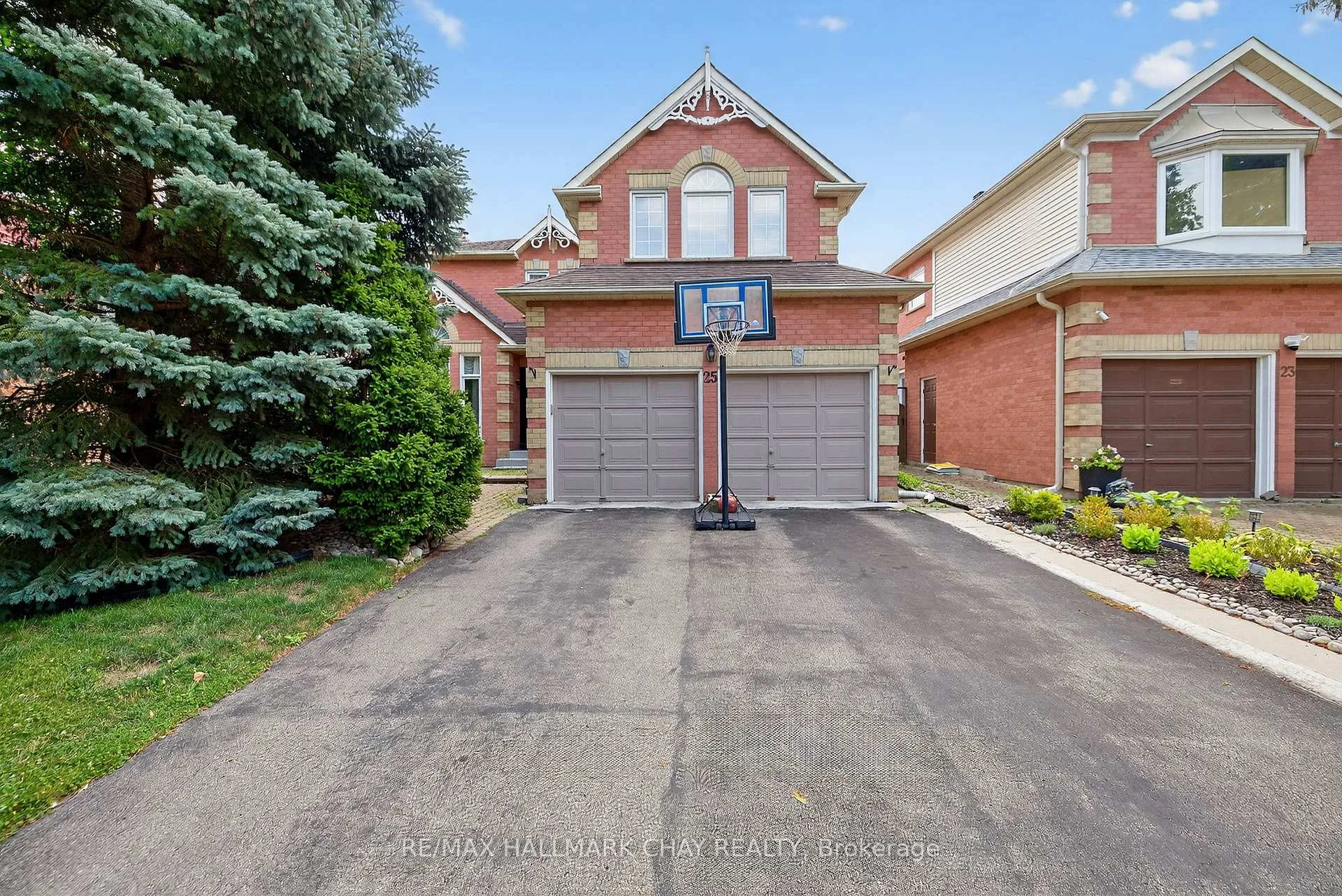 Photo 2 of 25 Heatherwood Crescent, Markham, Unionville — HOMEH