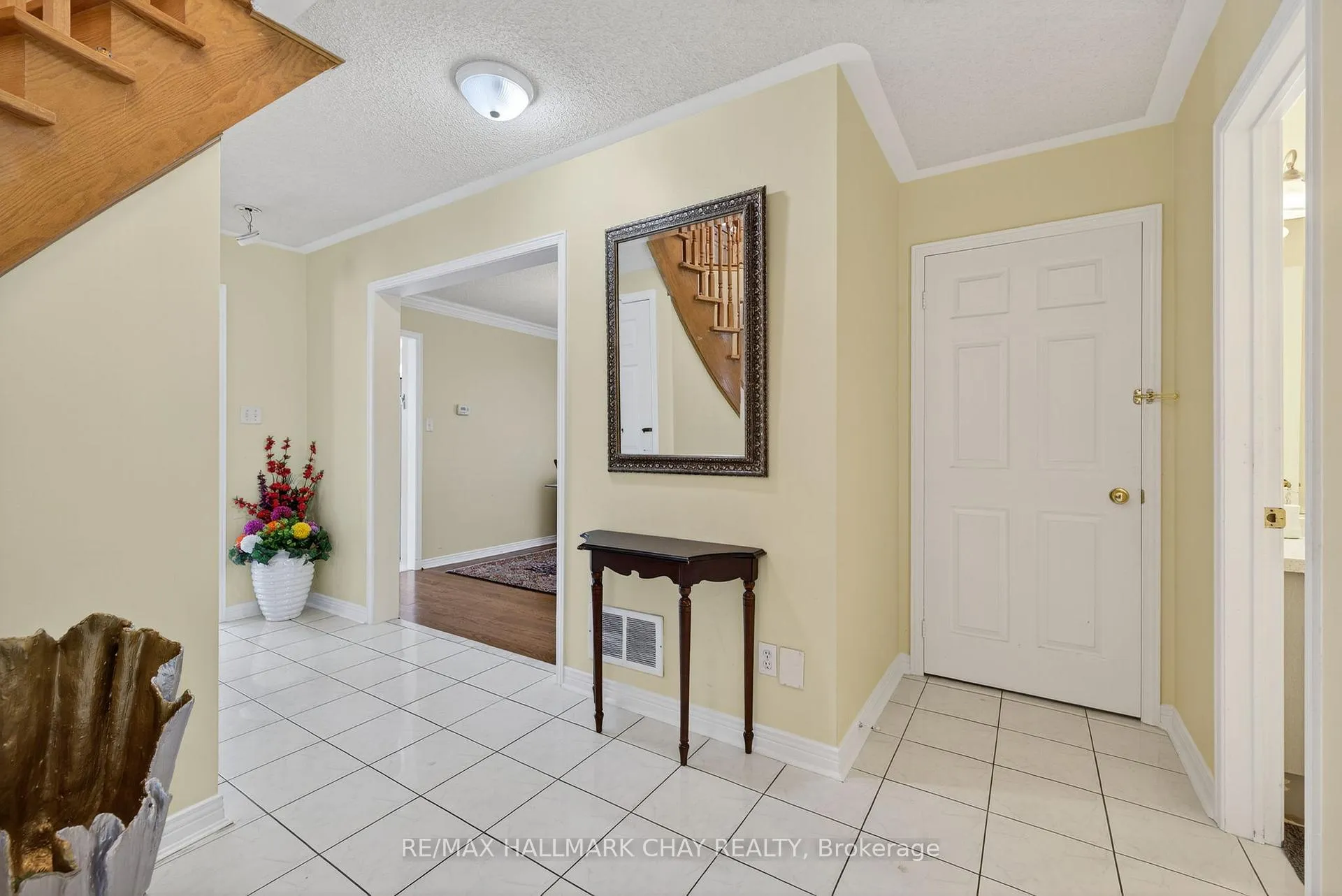 Photo 8 of 25 Heatherwood Crescent, Markham, Unionville — HOMEH