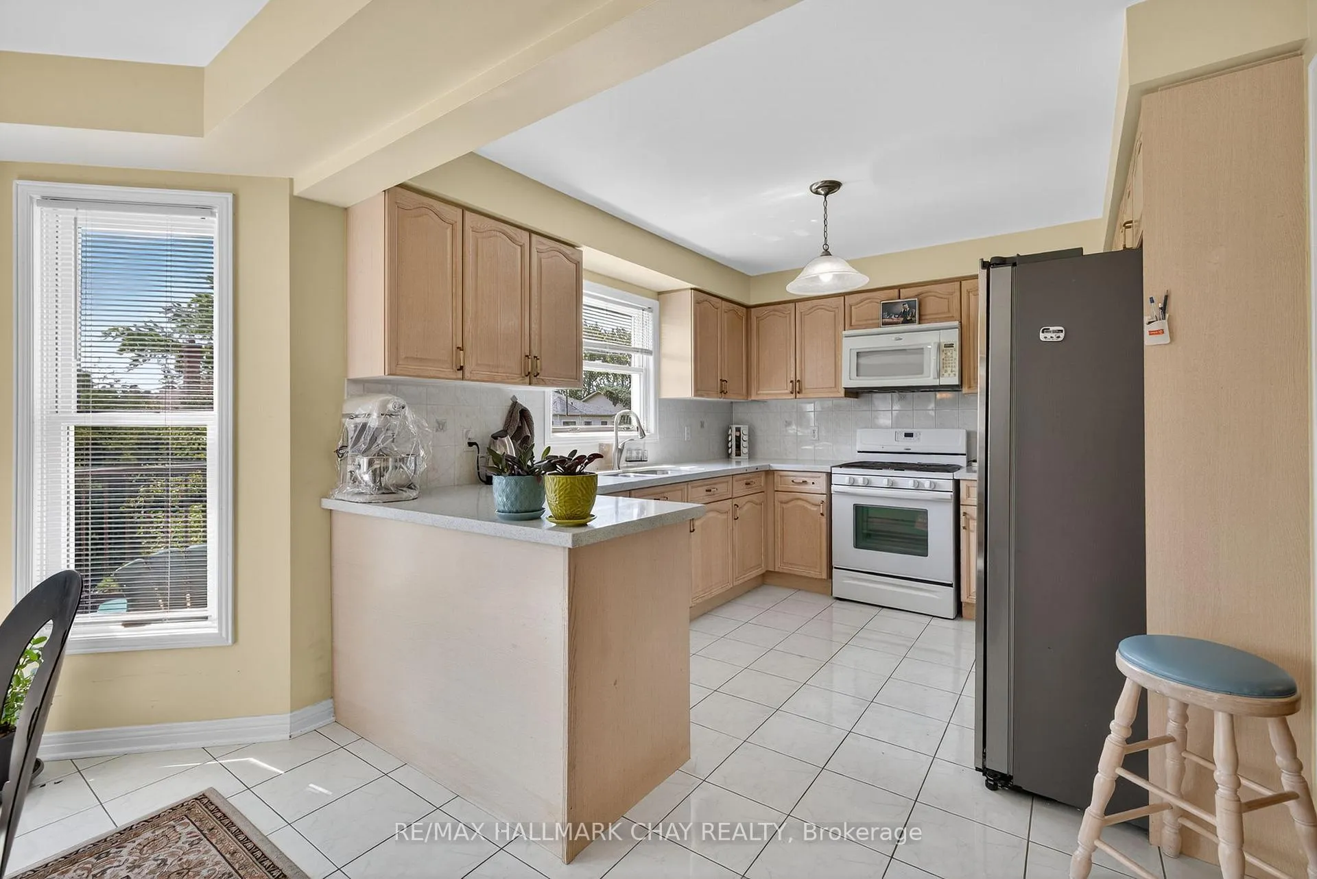Photo 10 of 25 Heatherwood Crescent, Markham, Unionville — HOMEH