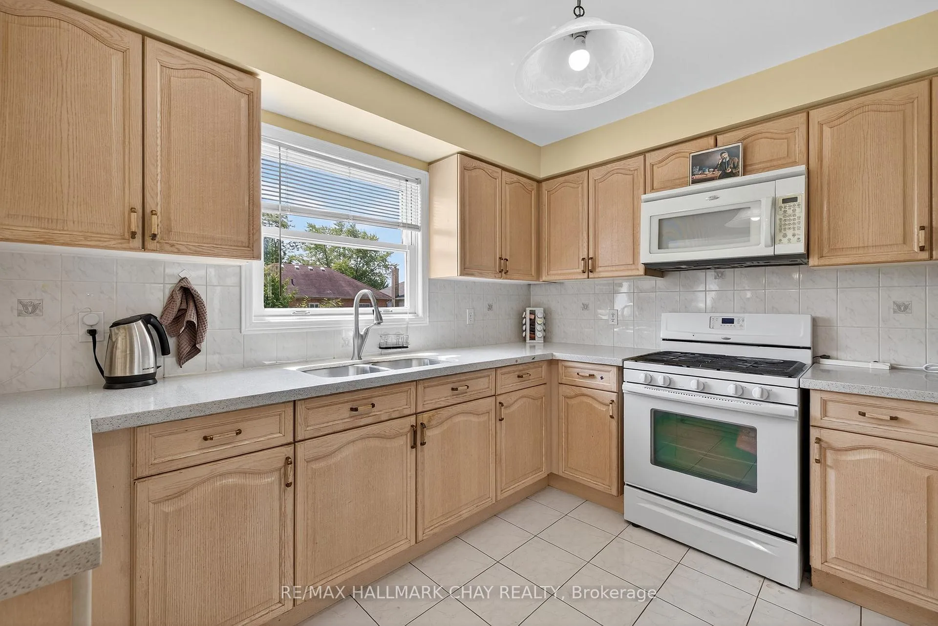 Photo 13 of 25 Heatherwood Crescent, Markham, Unionville — HOMEH