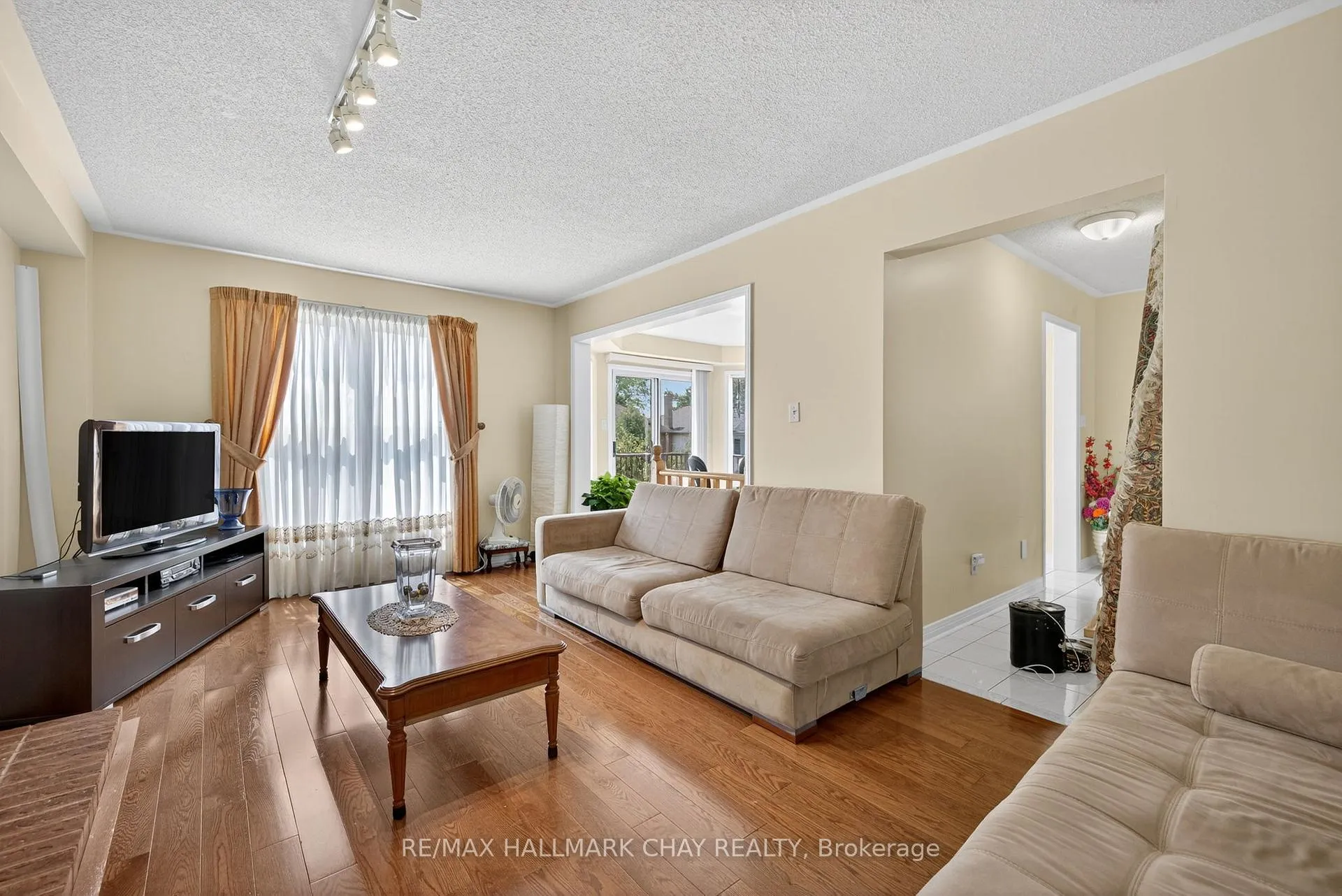 Photo 16 of 25 Heatherwood Crescent, Markham, Unionville — HOMEH