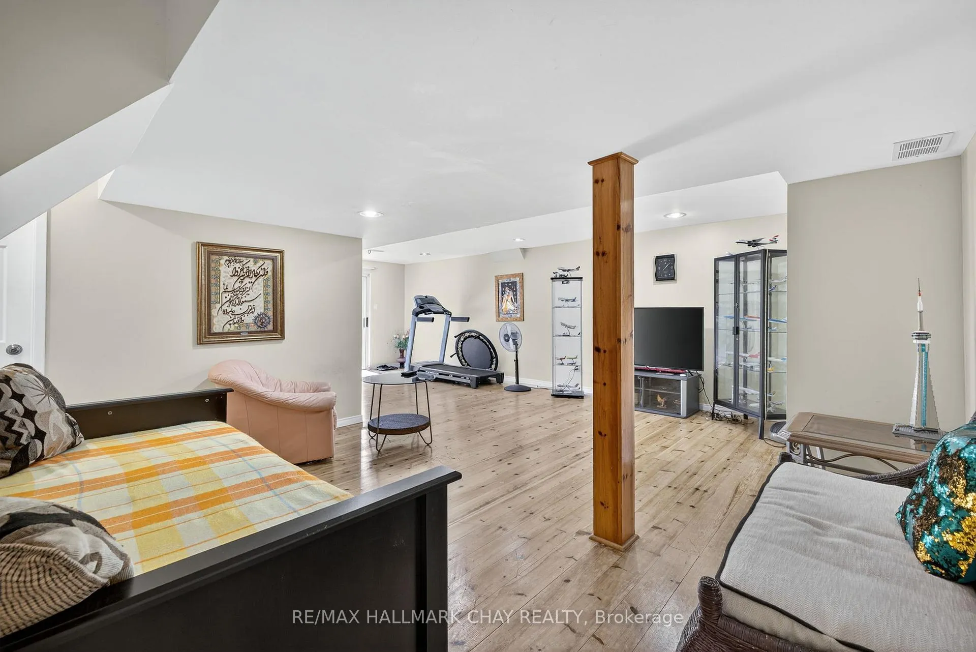 Photo 29 of 25 Heatherwood Crescent, Markham, Unionville — HOMEH