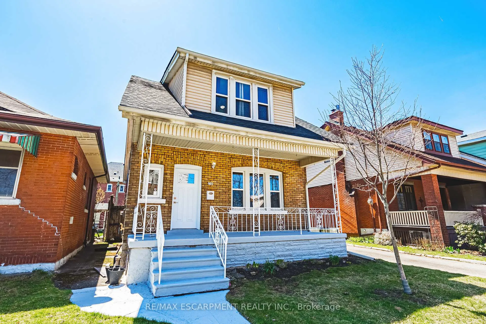 Photo 2 of 460 Maple Avenue, Hamilton, Delta — HOMEH