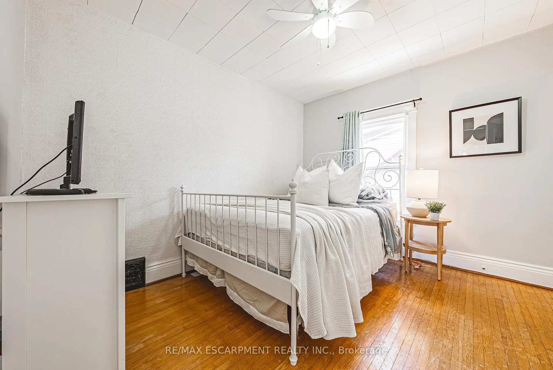 Photo 15 of 460 Maple Avenue, Hamilton, Delta — HOMEH