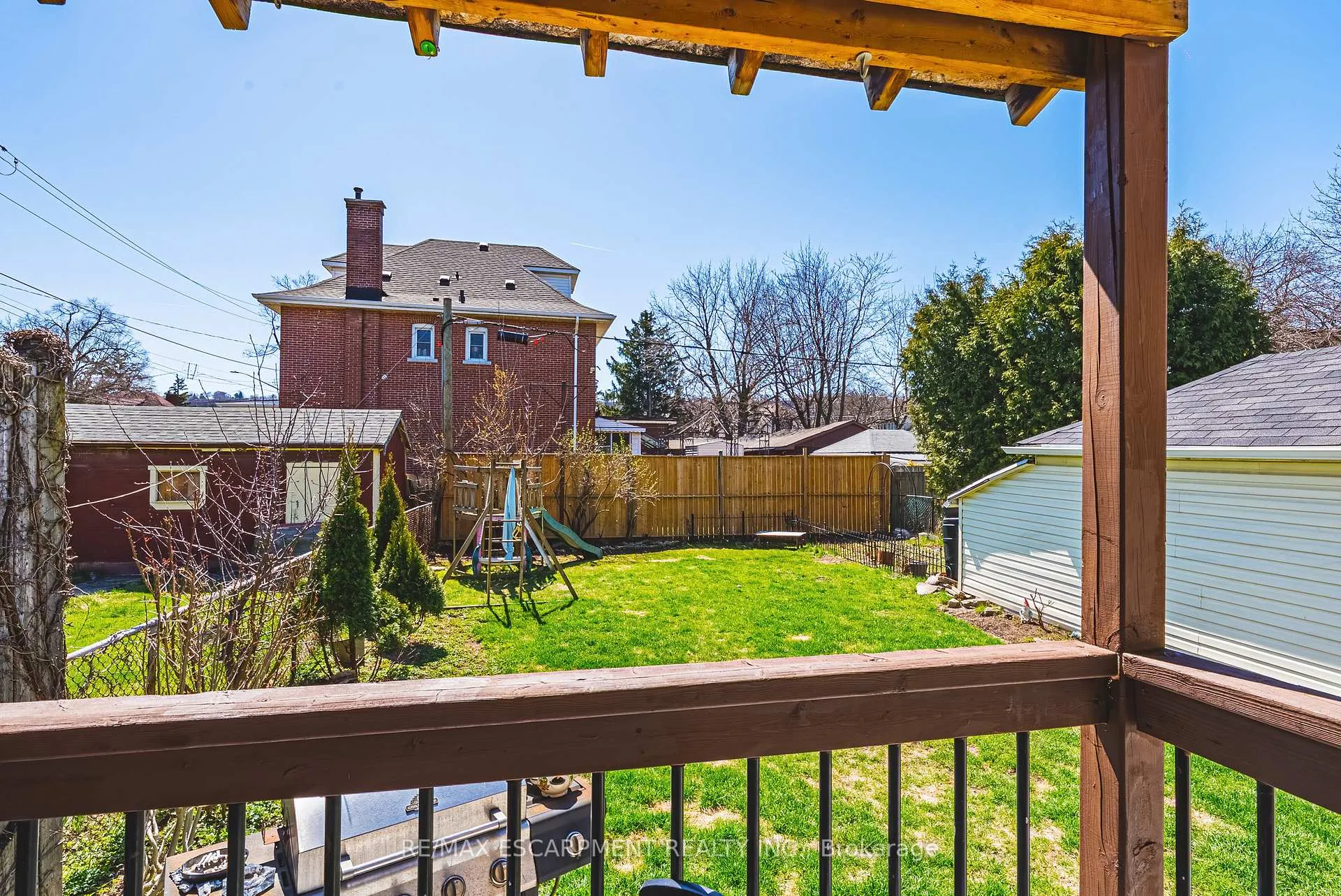 Photo 21 of 460 Maple Avenue, Hamilton, Delta — HOMEH