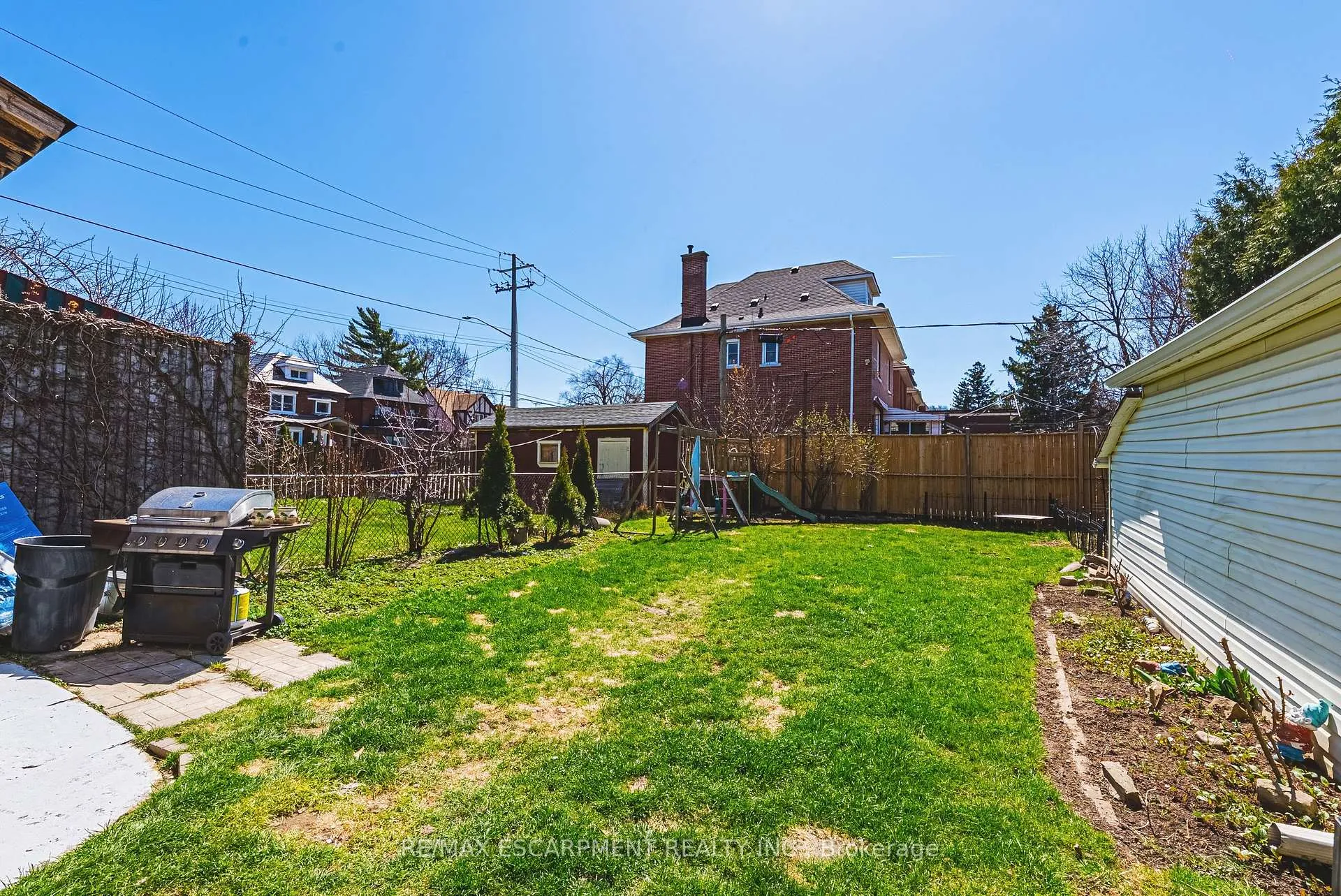 Photo 22 of 460 Maple Avenue, Hamilton, Delta — HOMEH