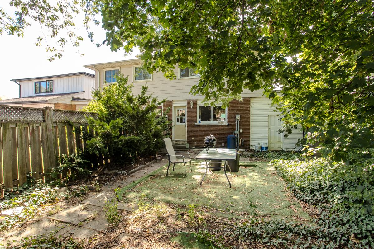 Photo 22 of 4050 Longmoor Drive, Burlington, Shoreacres — HOMEH