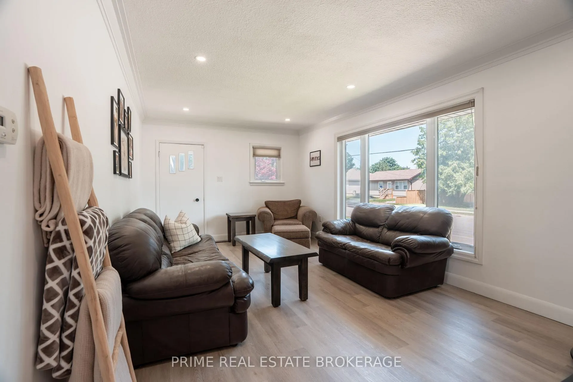 Photo 6 of 133 Sanders Street E, South Huron, Exeter — HOMEH