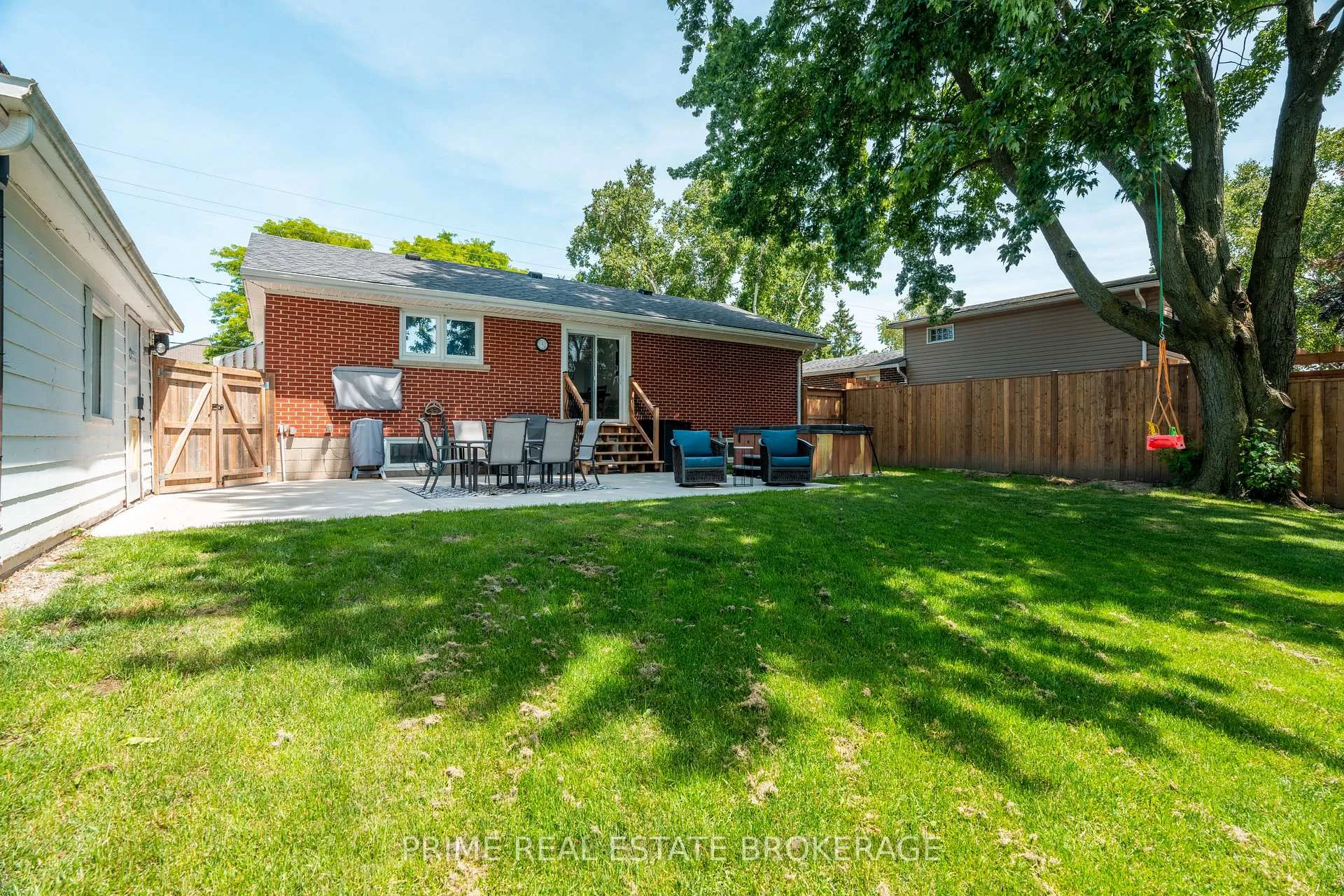 Photo 31 of 133 Sanders Street E, South Huron, Exeter — HOMEH