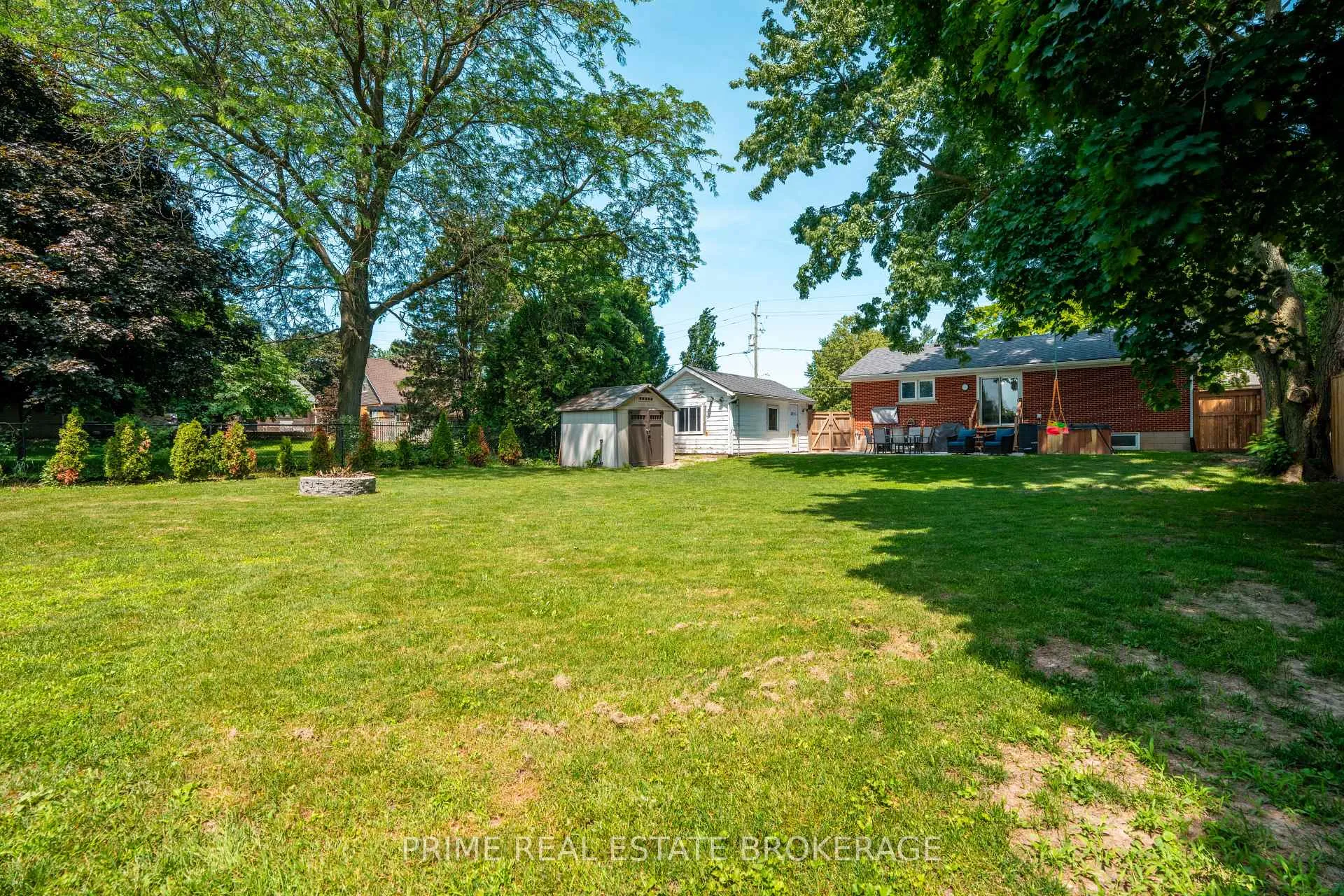 Photo 33 of 133 Sanders Street E, South Huron, Exeter — HOMEH
