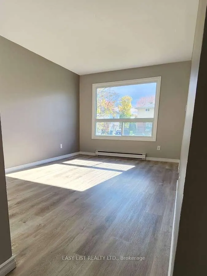 Photo 4 of 38 Princeton Drive, Sault Ste Marie — HOMEH