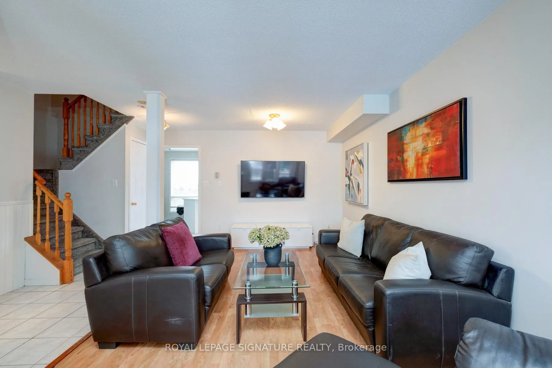 Photo 4 of 1683 Canadore Crescent, Oshawa, Samac — HOMEH