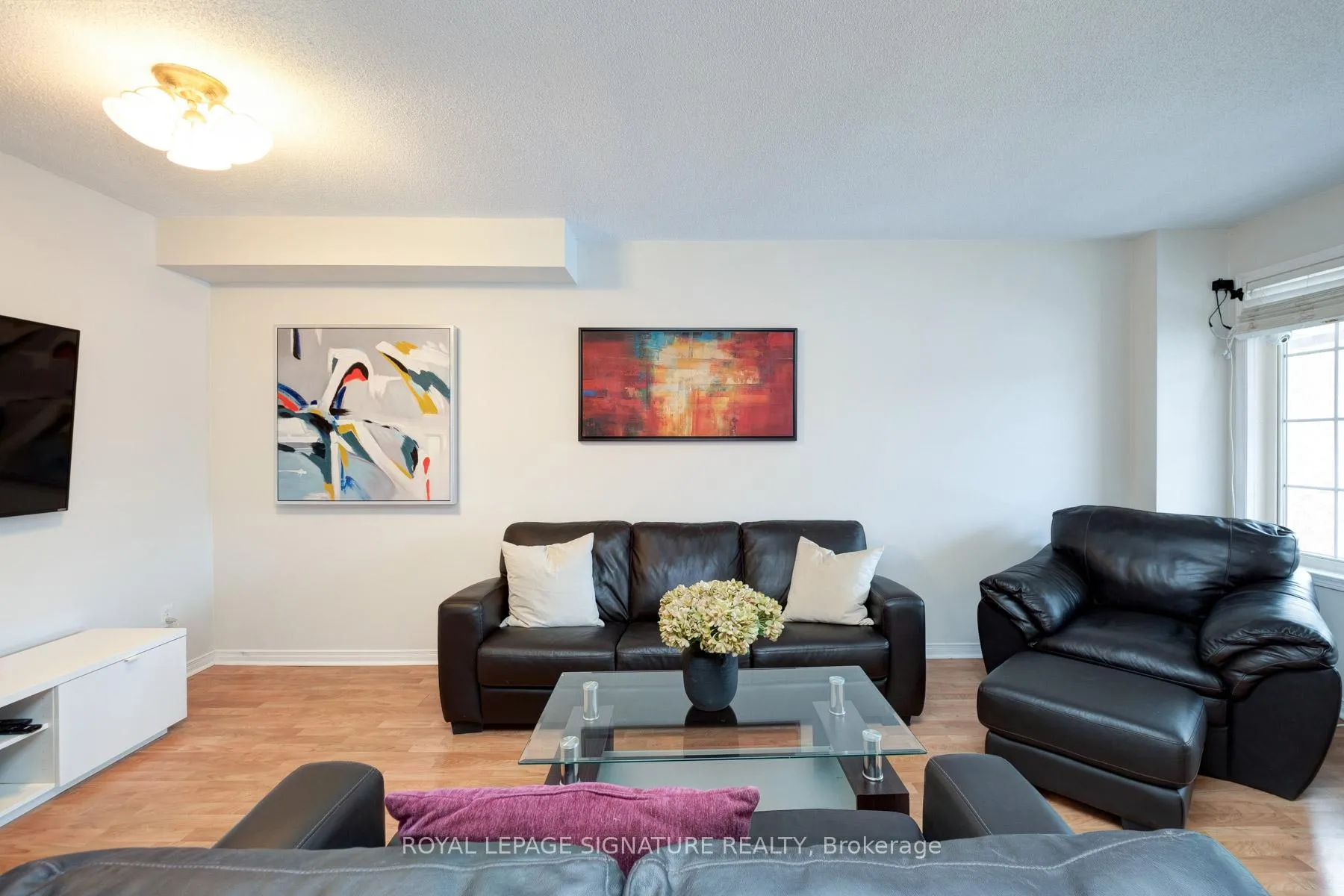 Photo 5 of 1683 Canadore Crescent, Oshawa, Samac — HOMEH