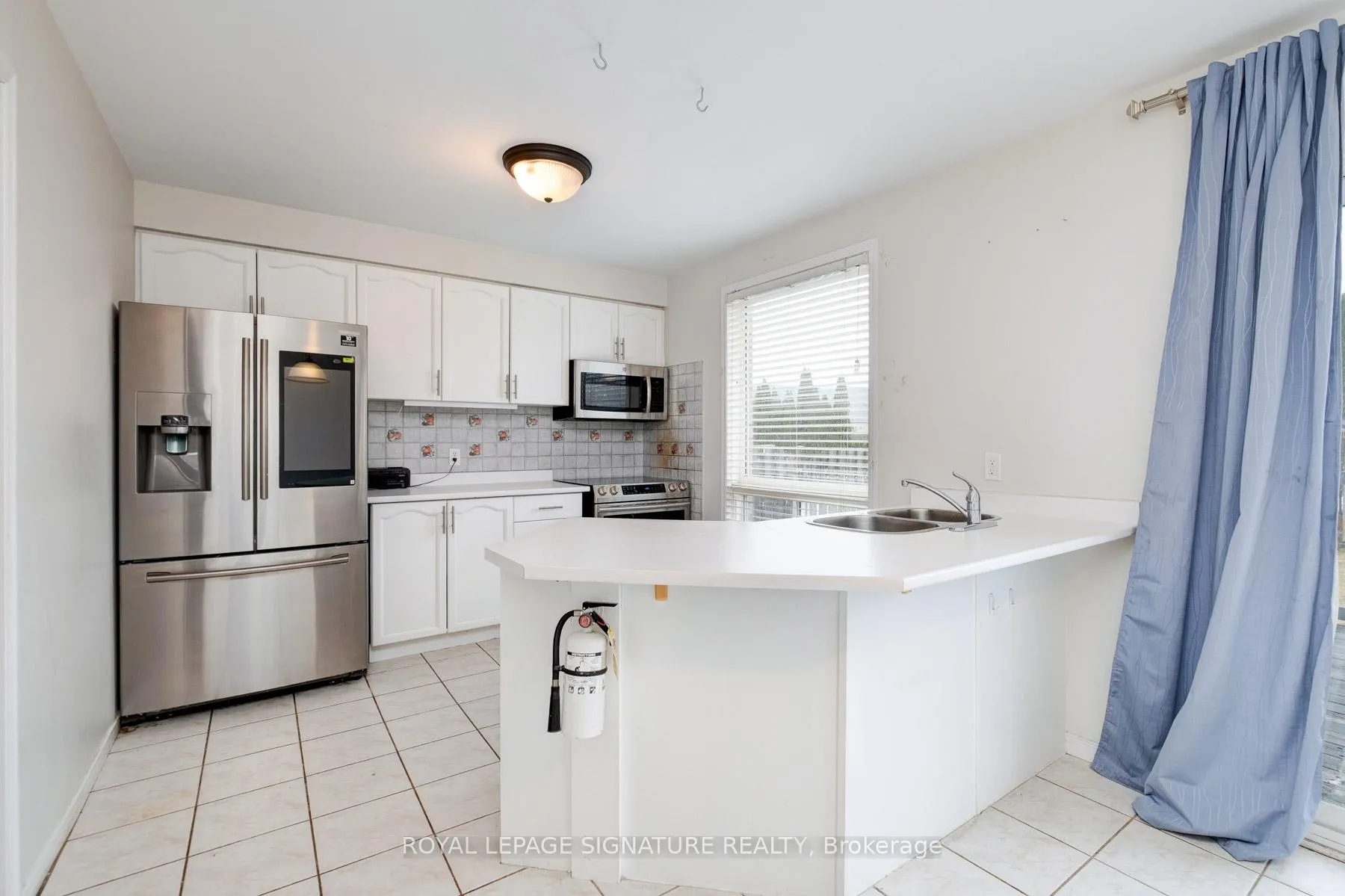 Photo 7 of 1683 Canadore Crescent, Oshawa, Samac — HOMEH
