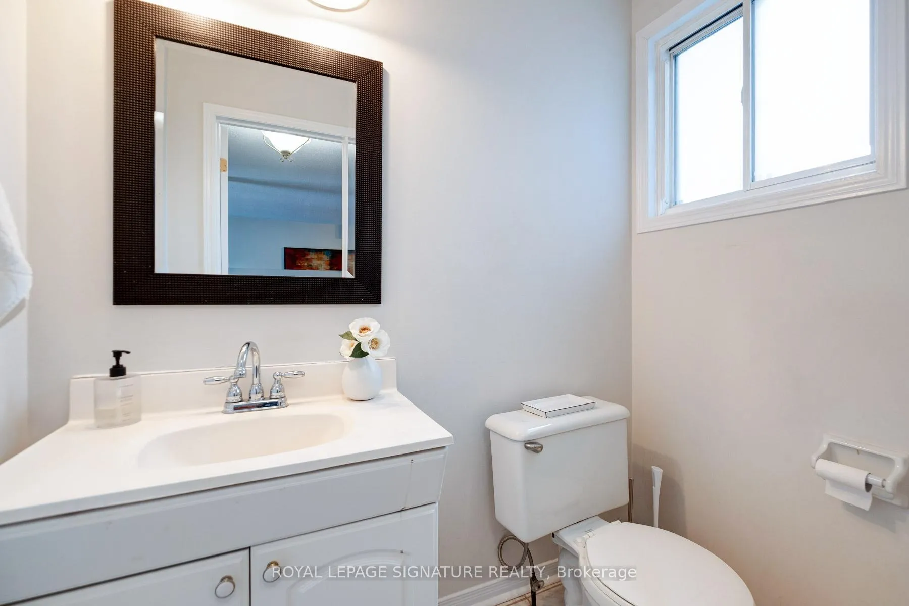 Photo 12 of 1683 Canadore Crescent, Oshawa, Samac — HOMEH