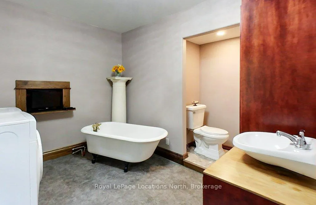 Photo 25 of 145693 Grey Rd 12, Meaford — HOMEH