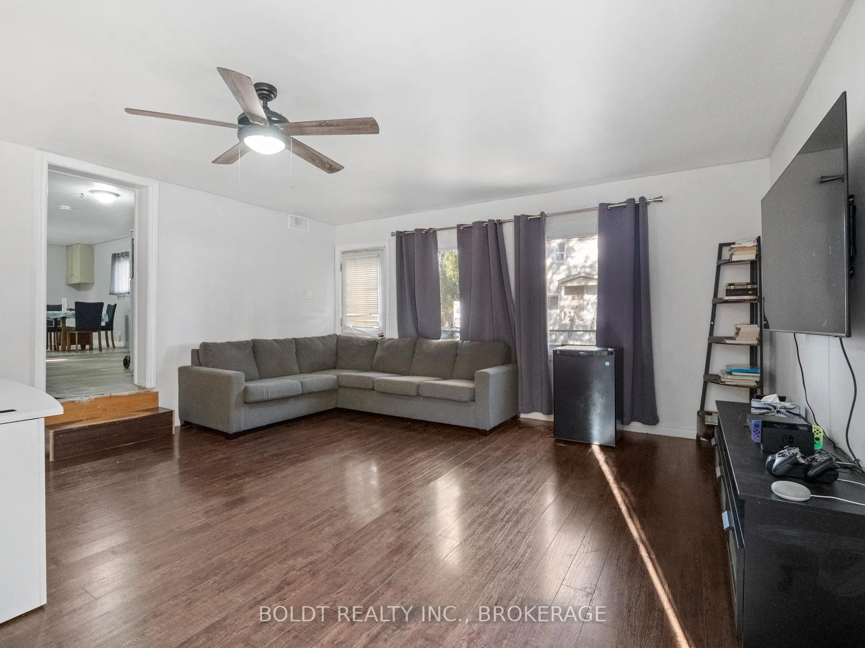 Photo 6 of 224 Oakdale Avenue, St. Catharines, Oakdale — HOMEH