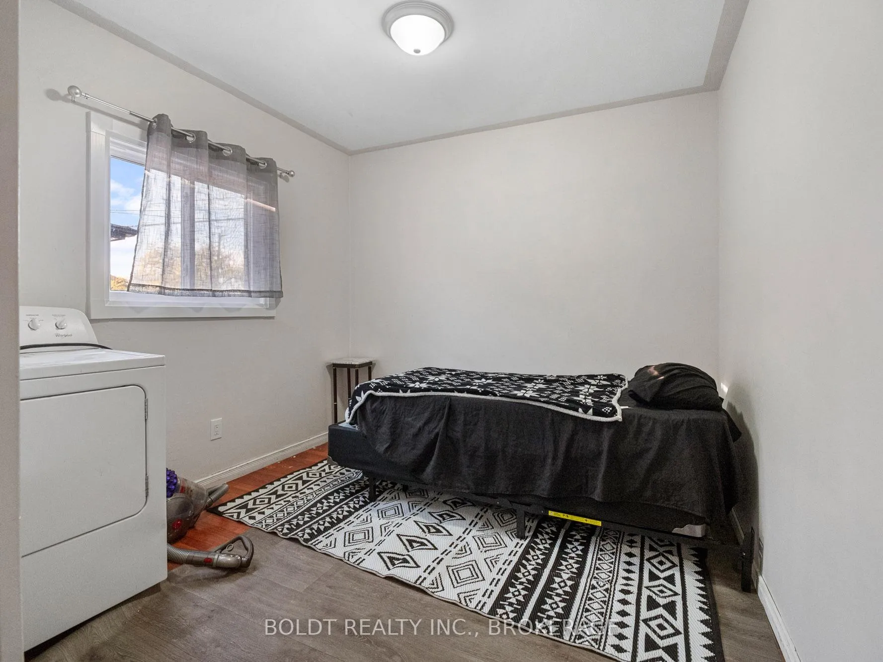 Photo 16 of 224 Oakdale Avenue, St. Catharines, Oakdale — HOMEH