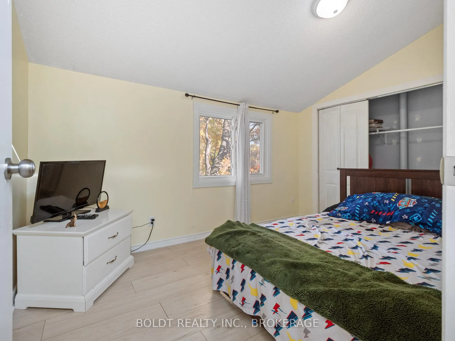 Photo 20 of 224 Oakdale Avenue, St. Catharines, Oakdale — HOMEH