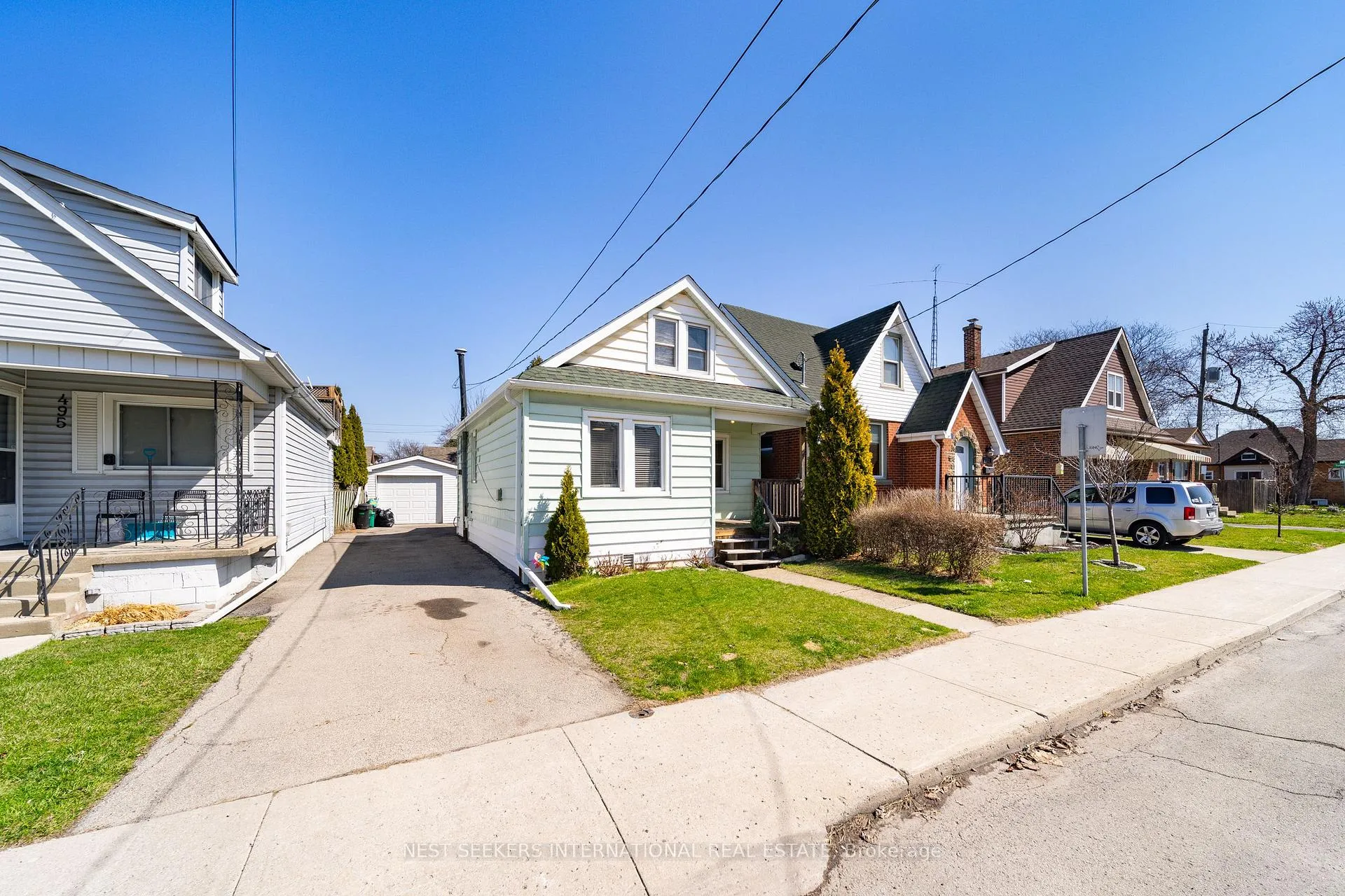 Photo 2 of 497 Britannia Avenue, Hamilton, Normanhurst — HOMEH