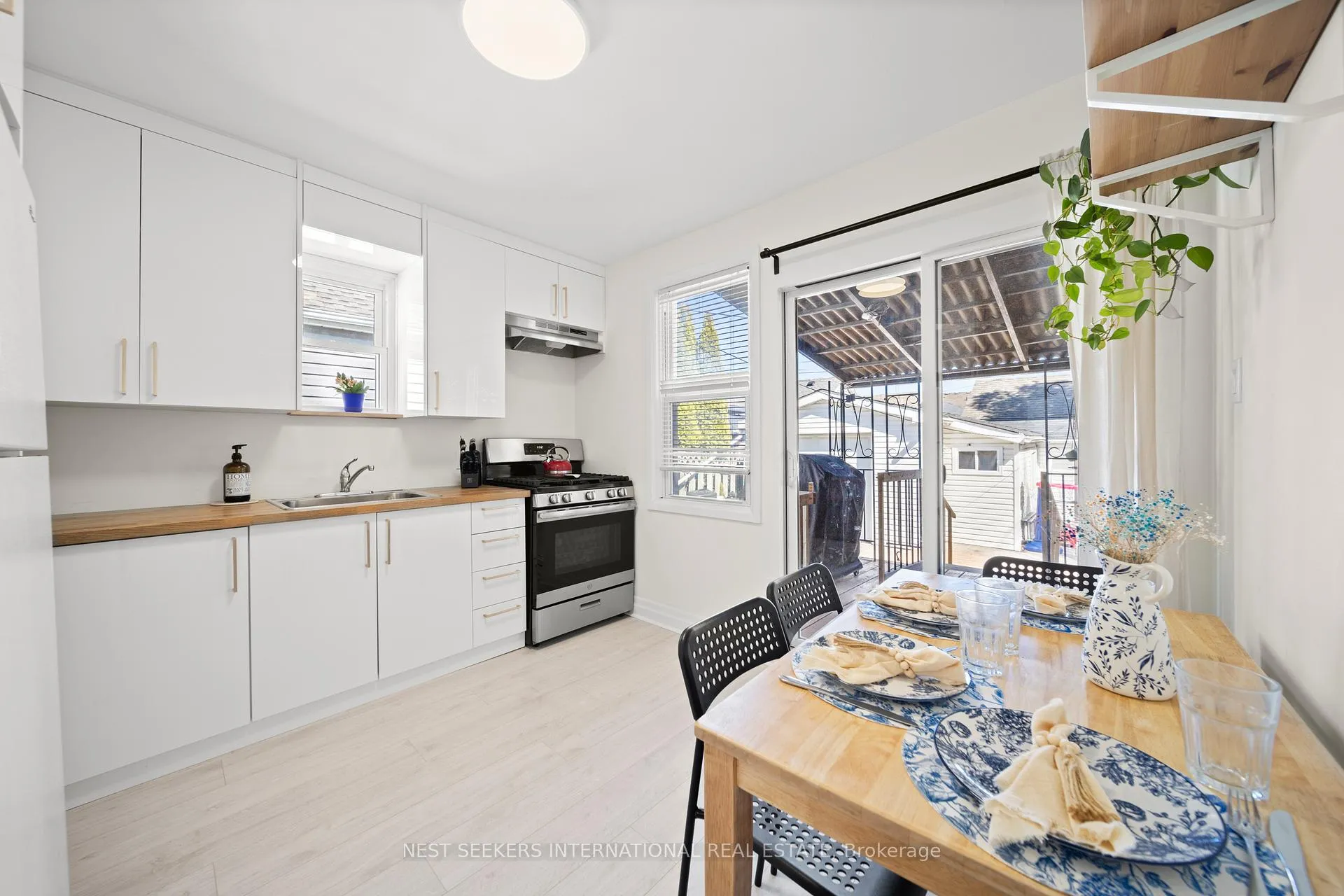 Photo 11 of 497 Britannia Avenue, Hamilton, Normanhurst — HOMEH
