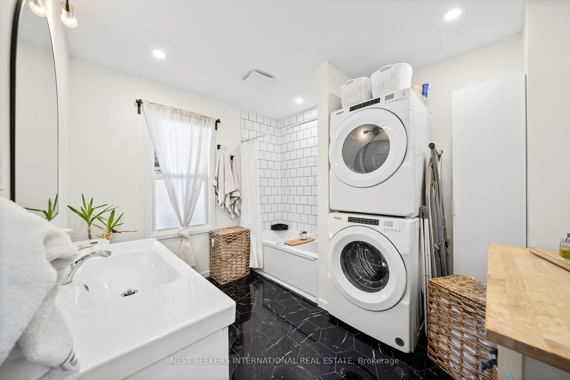 Photo 17 of 497 Britannia Avenue, Hamilton, Normanhurst — HOMEH