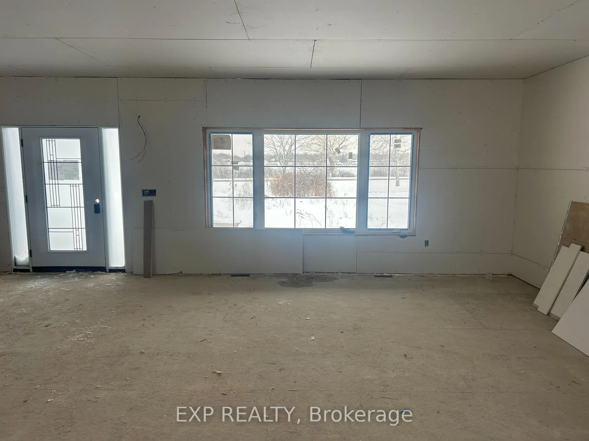 Photo 3 of 12487 Niagara Parkway, Niagara Falls, Lyons Creek — HOMEH