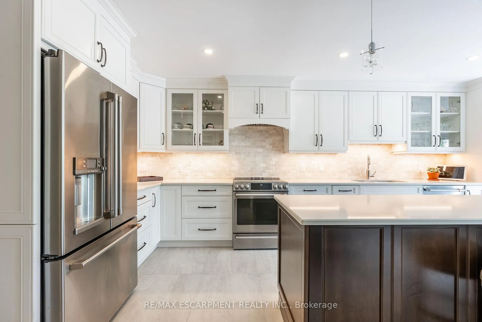 Photo 15 of 40 Premier Road, Hamilton, Waterdown — HOMEH