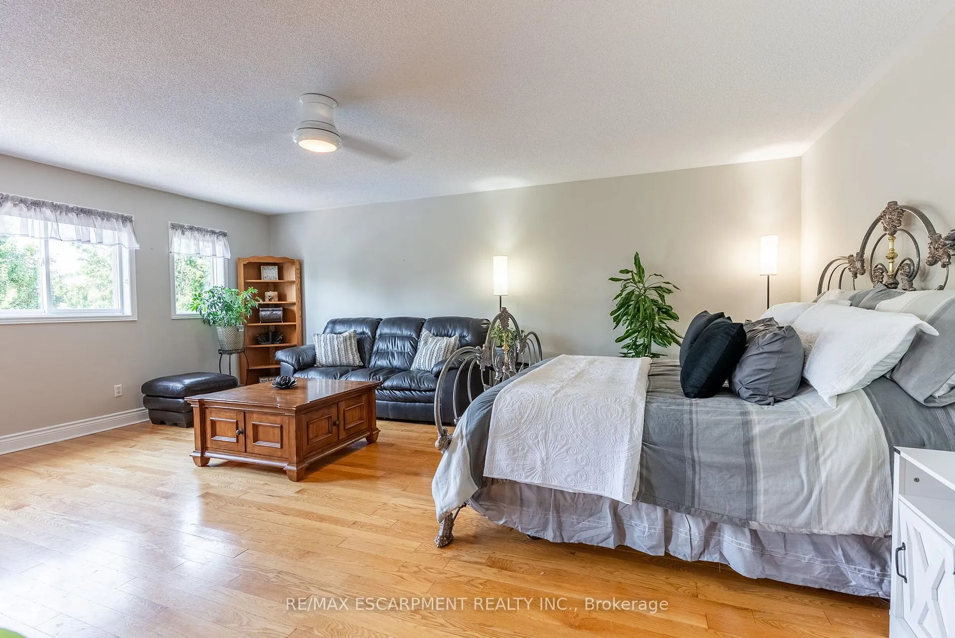 Photo 23 of 40 Premier Road, Hamilton, Waterdown — HOMEH