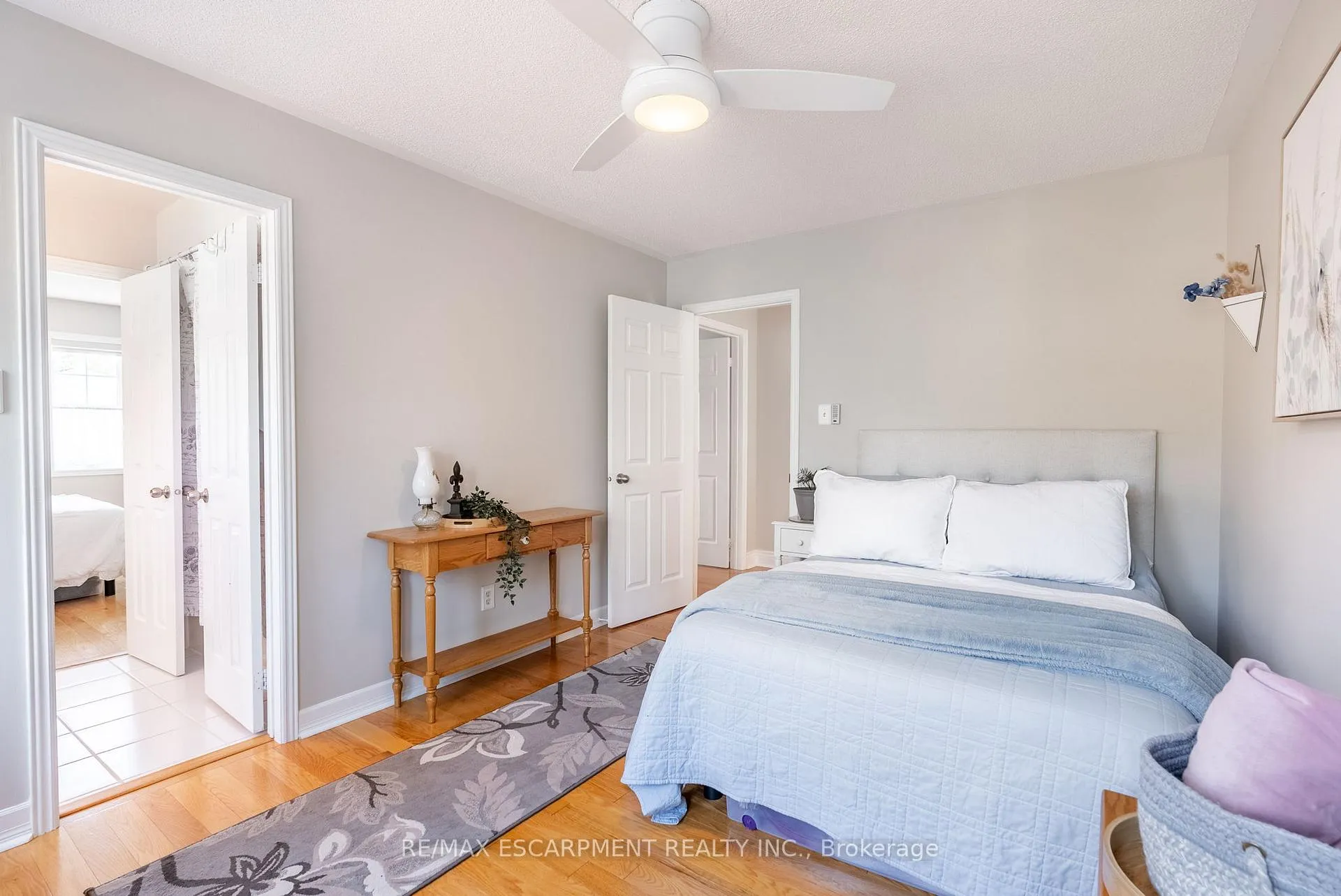 Photo 31 of 40 Premier Road, Hamilton, Waterdown — HOMEH