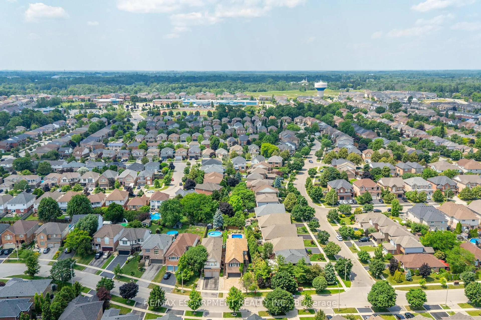 Photo 46 of 40 Premier Road, Hamilton, Waterdown — HOMEH