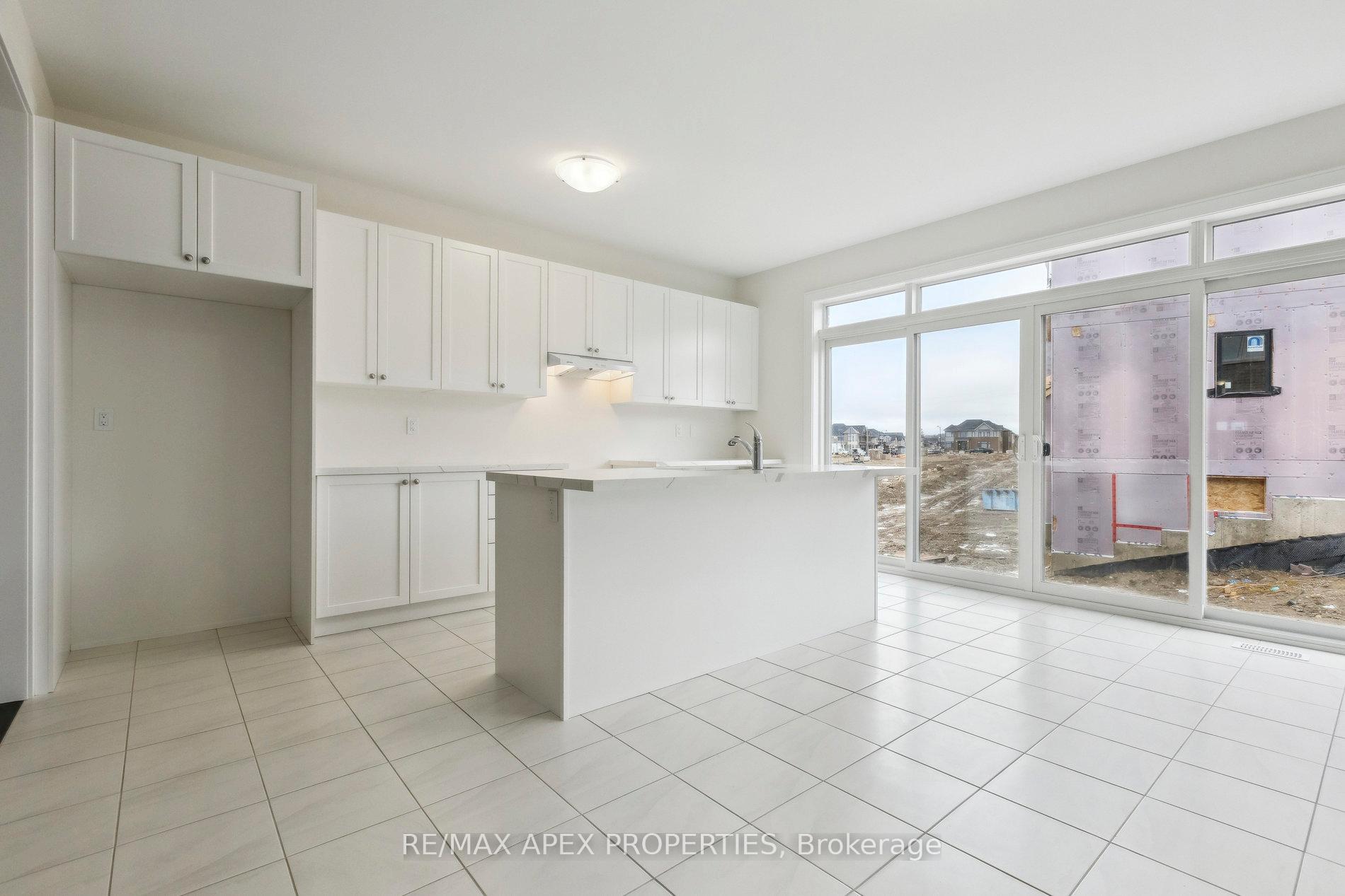 Photo 10 of 51 Henshaw Drive, Erin, Rural Erin — HOMEH