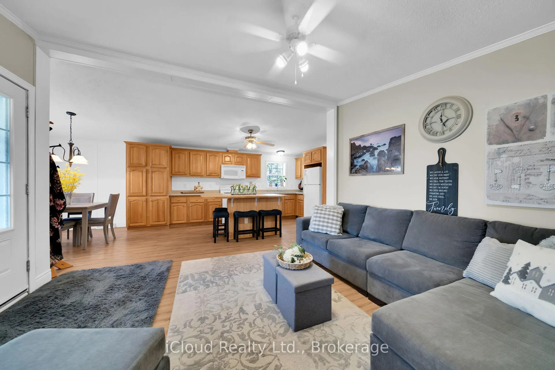 Photo 10 of 23 MacPherson Crescent, Hamilton, Rural Flamborough — HOMEH
