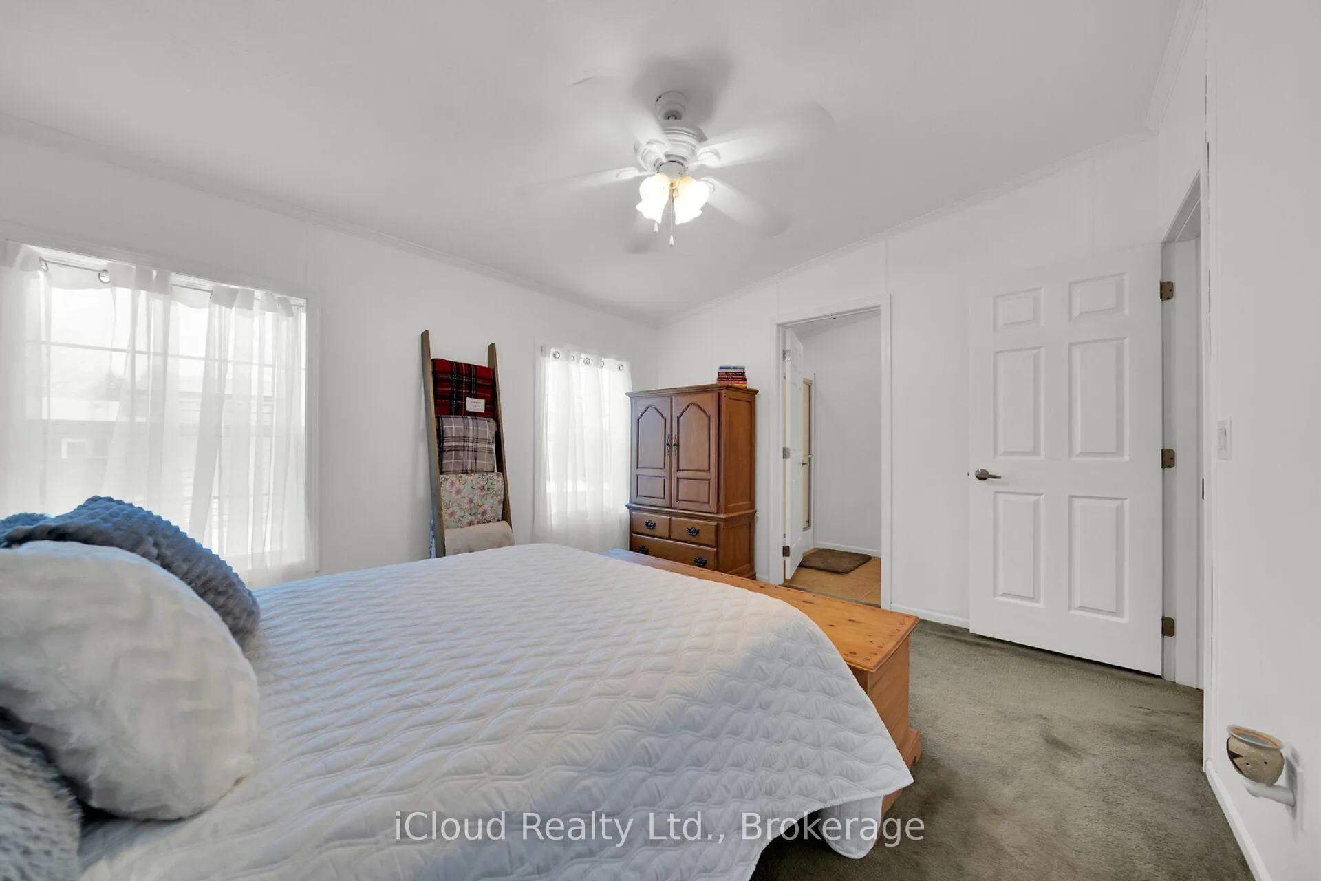 Photo 28 of 23 MacPherson Crescent, Hamilton, Rural Flamborough — HOMEH