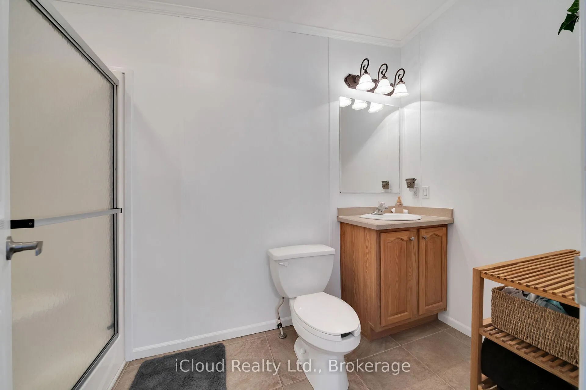 Photo 29 of 23 MacPherson Crescent, Hamilton, Rural Flamborough — HOMEH