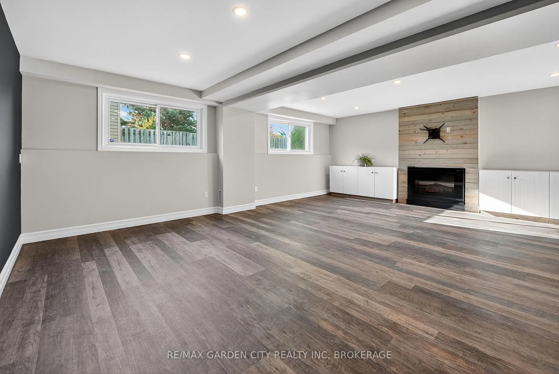 Photo 27 of 4 Jeanette Drive, St. Catharines, Vine/Linwell — HOMEH