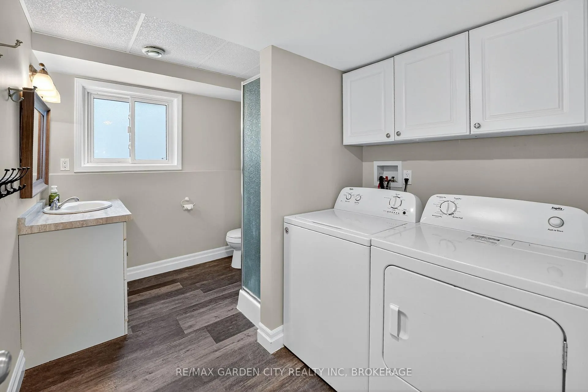 Photo 31 of 4 Jeanette Drive, St. Catharines, Vine/Linwell — HOMEH