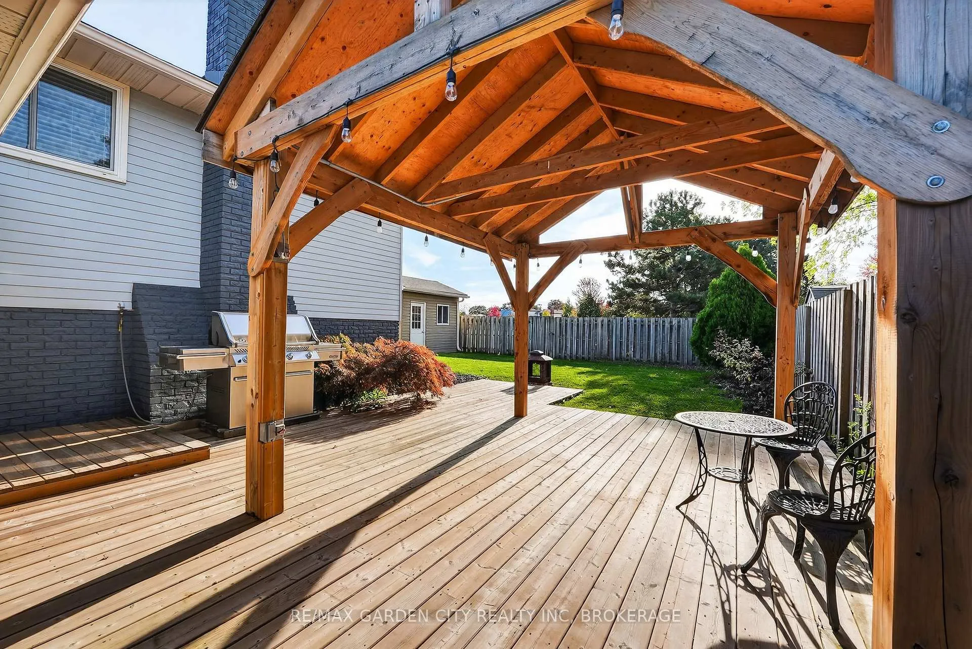 Photo 37 of 4 Jeanette Drive, St. Catharines, Vine/Linwell — HOMEH