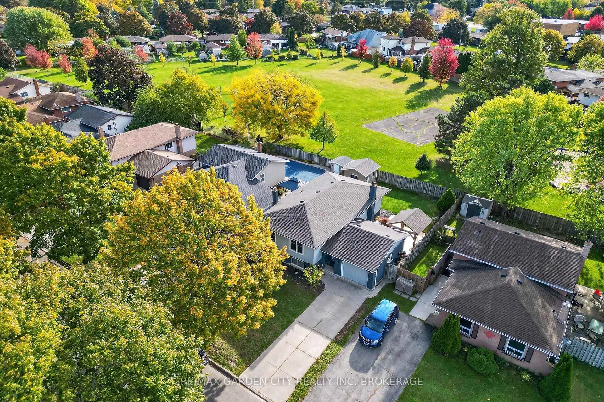 Photo 44 of 4 Jeanette Drive, St. Catharines, Vine/Linwell — HOMEH