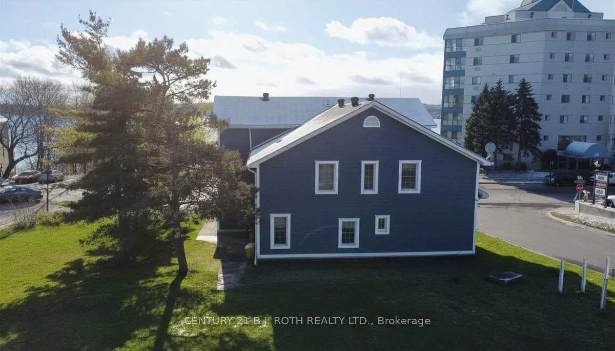 Photo 25 of 194 Dunlop Street E, Barrie, Lakeshore — HOMEH