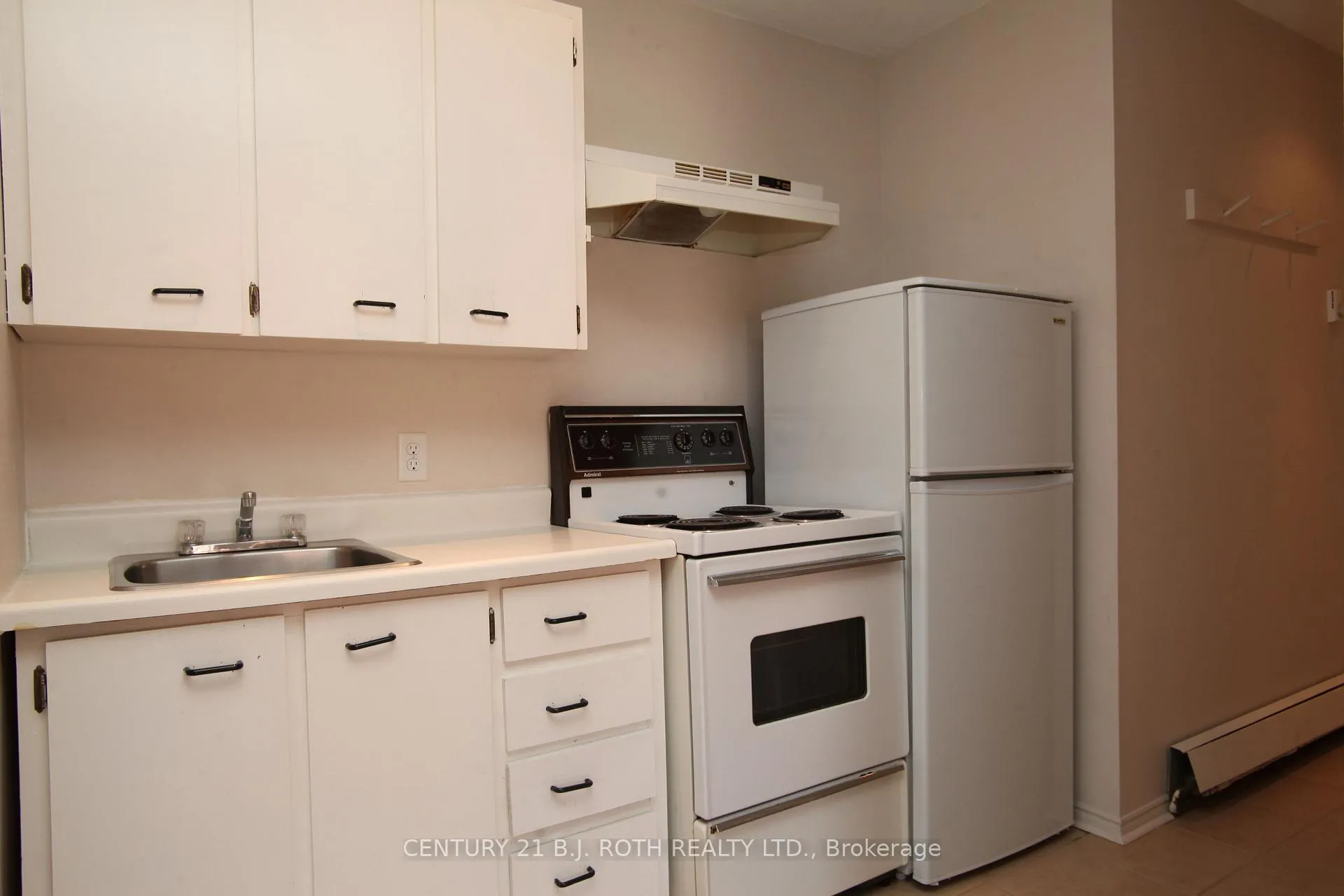 Photo 54 of 194 Dunlop Street E, Barrie, Lakeshore — HOMEH