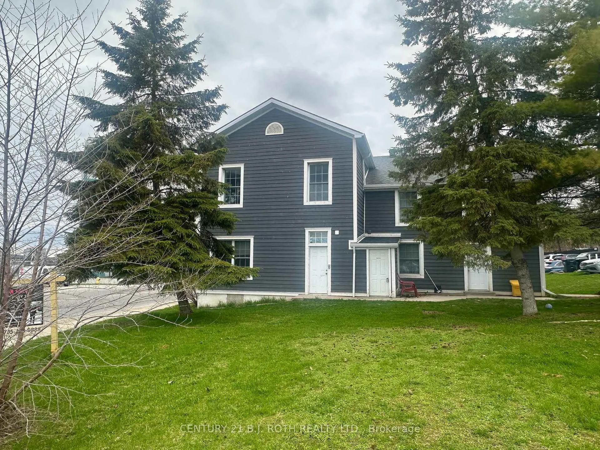 Photo 60 of 194 Dunlop Street E, Barrie, Lakeshore — HOMEH