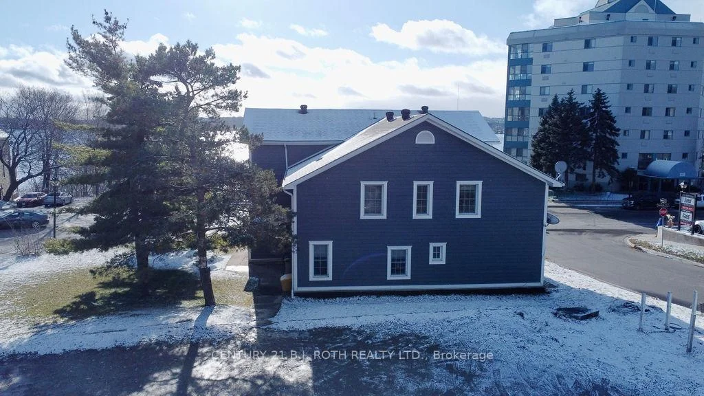 Photo 30 of 194 Dunlop Street E, Barrie, Lakeshore — HOMEH