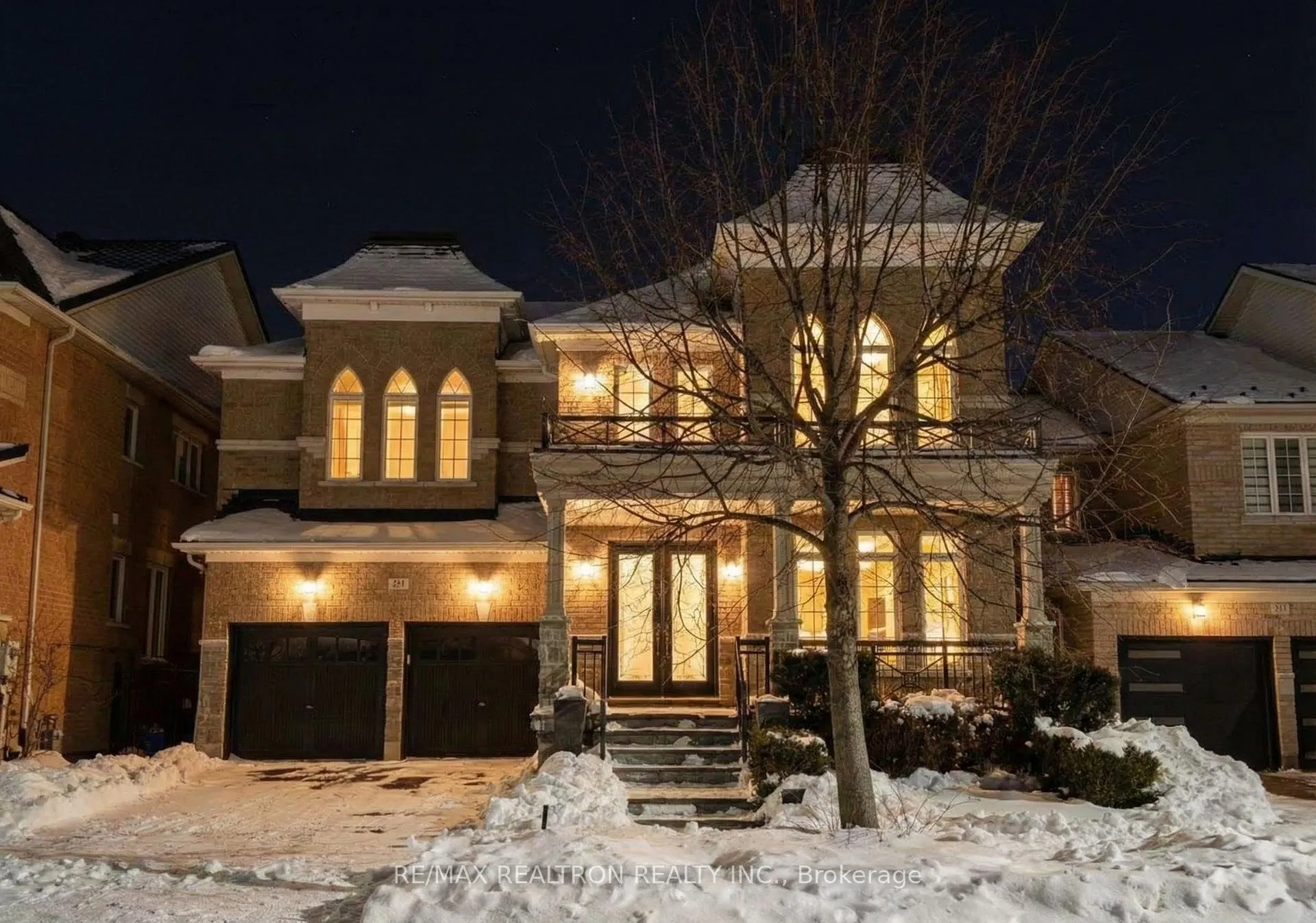 Photo 1 of 219 Riverwalk Drive, Markham, Box Grove — HOMEH