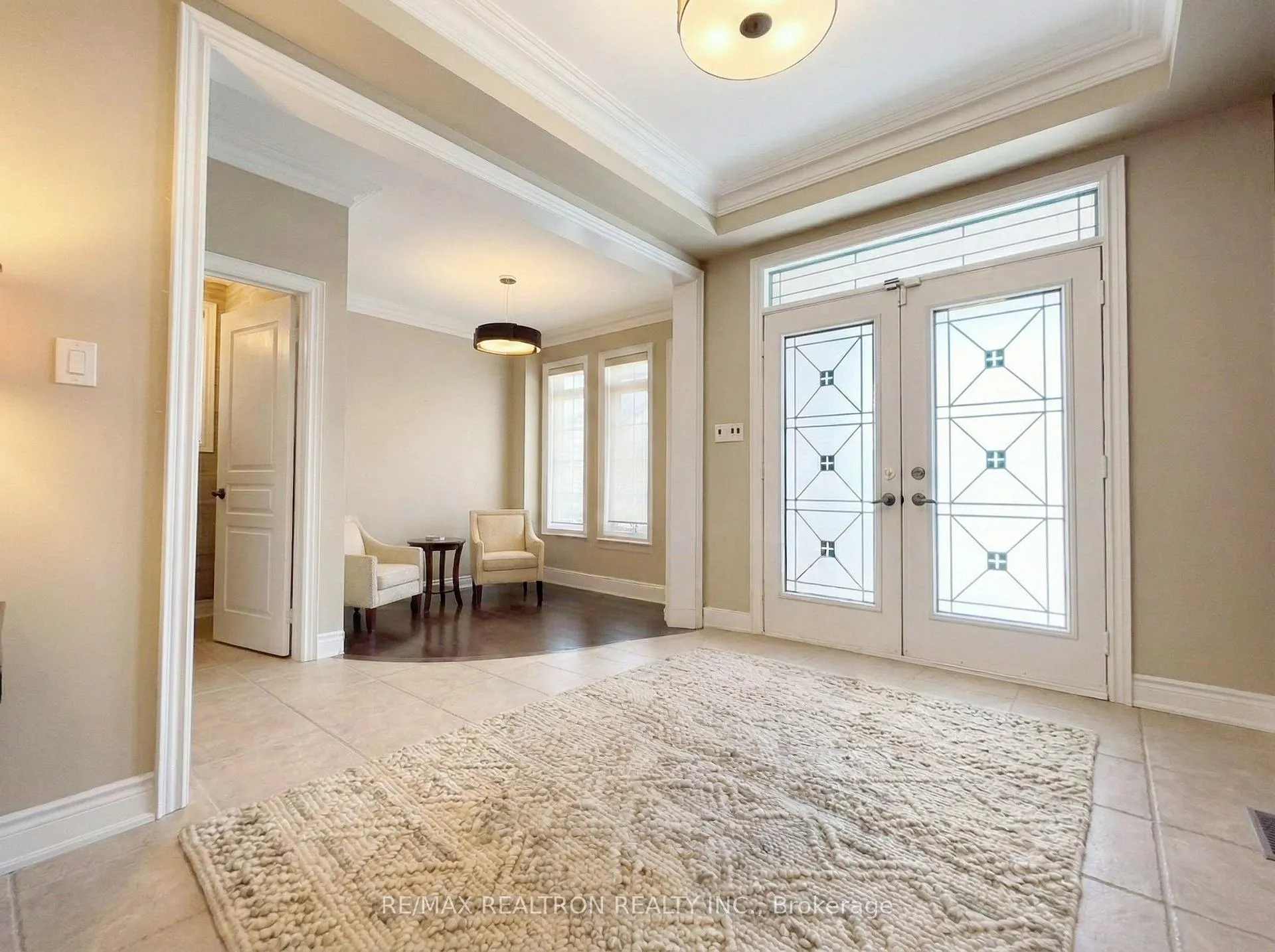 Photo 4 of 219 Riverwalk Drive, Markham, Box Grove — HOMEH
