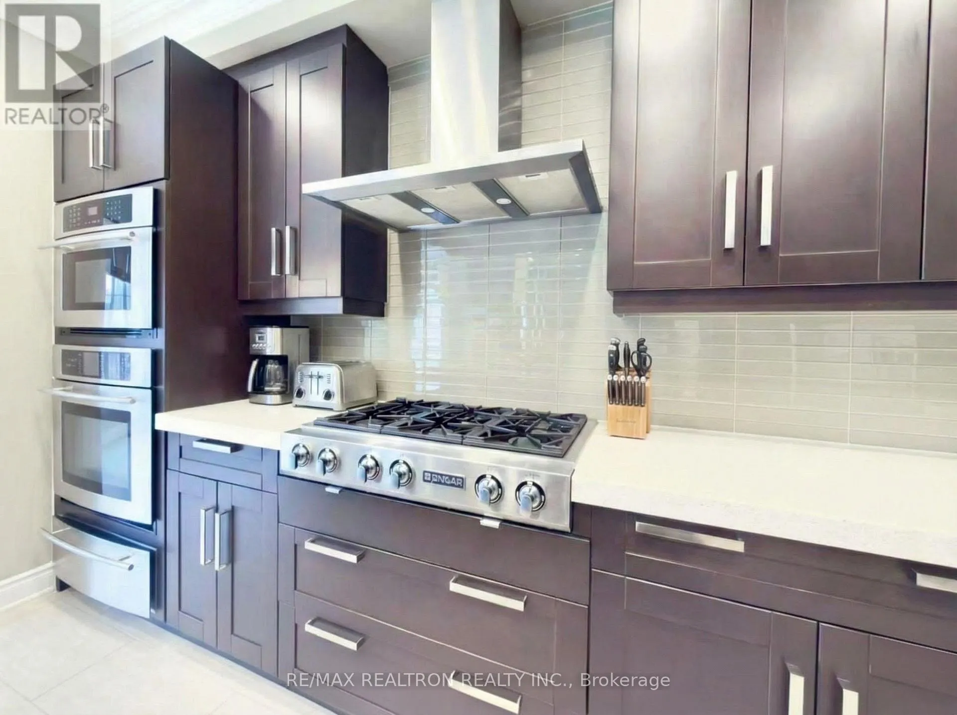 Photo 10 of 219 Riverwalk Drive, Markham, Box Grove — HOMEH