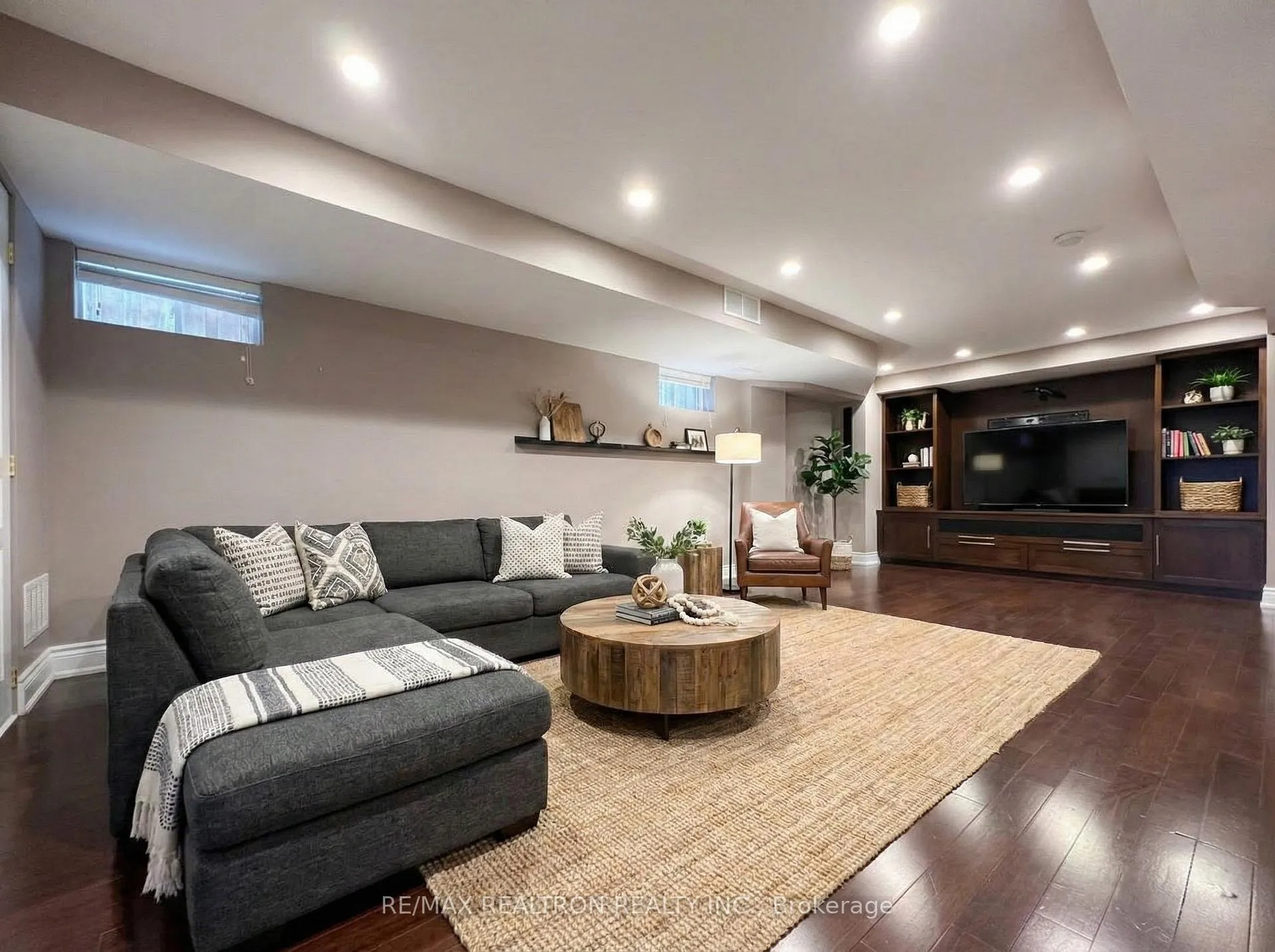 Photo 32 of 219 Riverwalk Drive, Markham, Box Grove — HOMEH