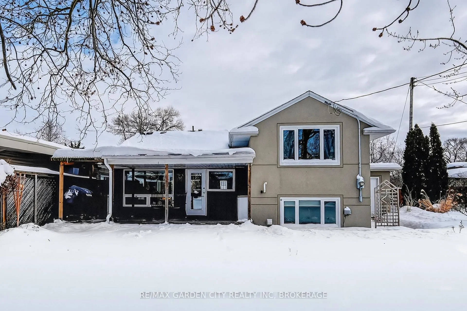 Photo 16 of 112 Riverdale Drive, St. Catharines, Old Glenridge — HOMEH